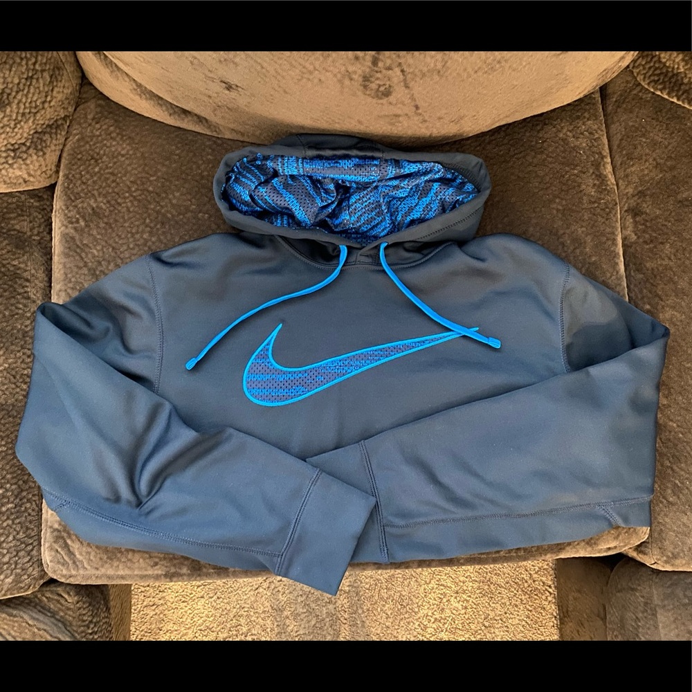 Nike Men’s Therma-Fit Hoodie